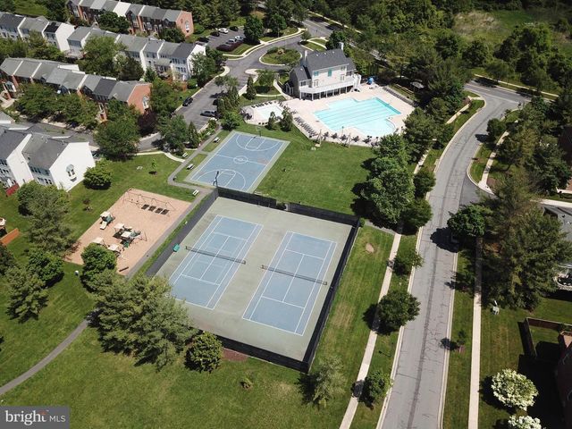 10817 MAPLECREST LN, Potomac, MD 20854