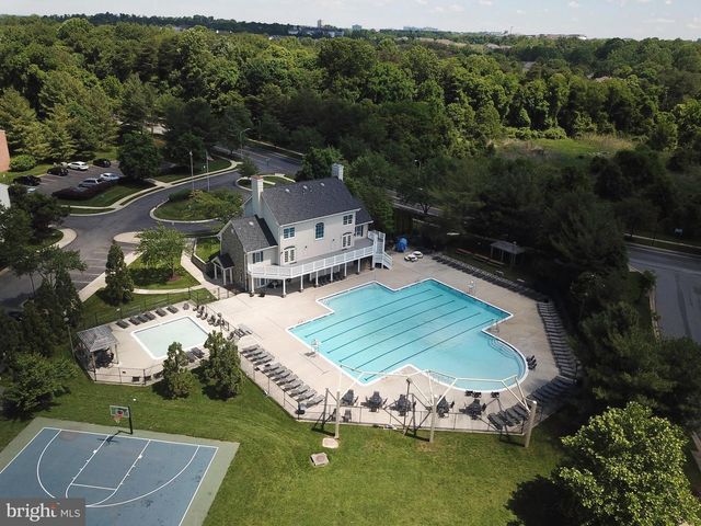 10817 MAPLECREST LN, Potomac, MD 20854