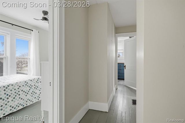 21416 Roosevelt Avenue, Farmington Hills, MI 48336