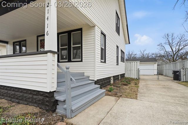21416 Roosevelt Avenue, Farmington Hills, MI 48336