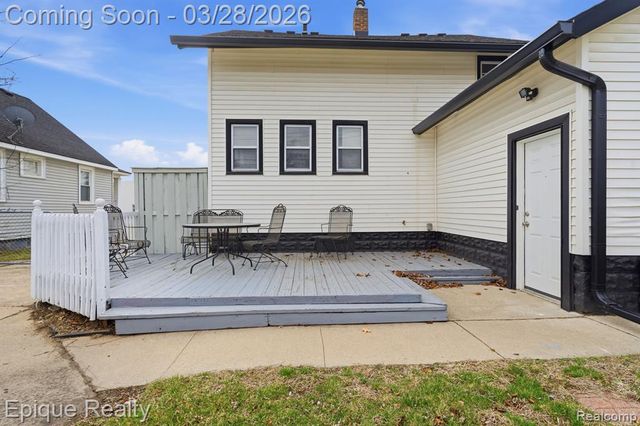 21416 Roosevelt Avenue, Farmington Hills, MI 48336