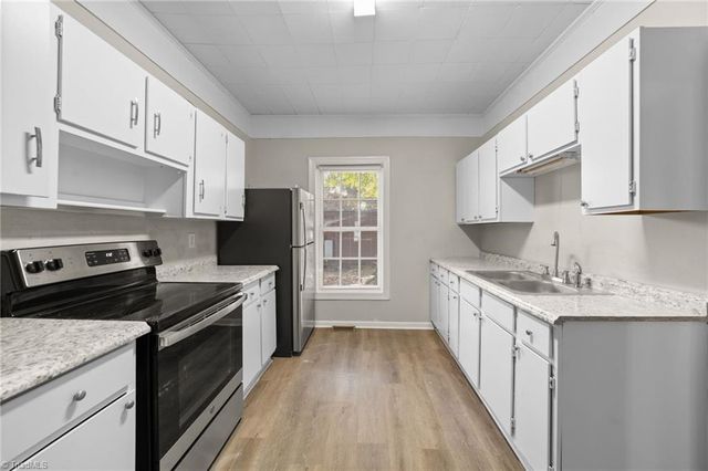 1004 Highland Avenue, Greensboro, NC 27403