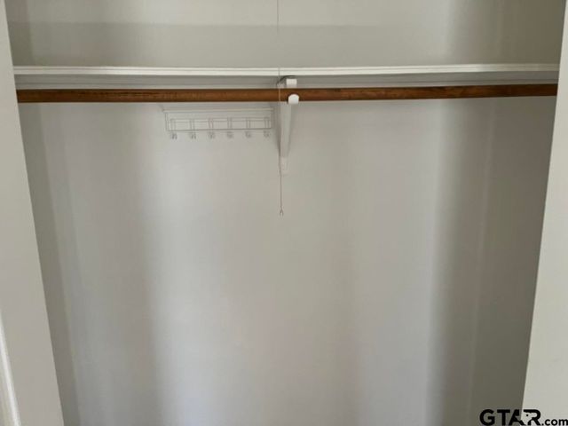 360 ACR 330, Palestine, TX 75803