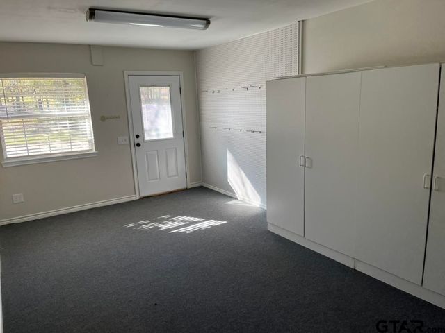 360 ACR 330, Palestine, TX 75803