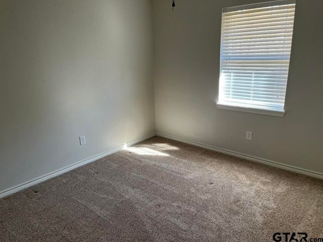 360 ACR 330, Palestine, TX 75803