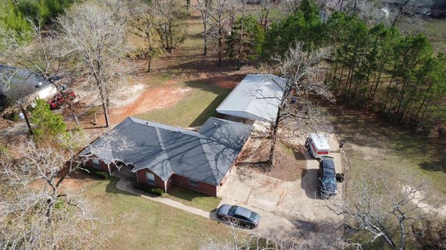 360 ACR 330, Palestine, TX 75803