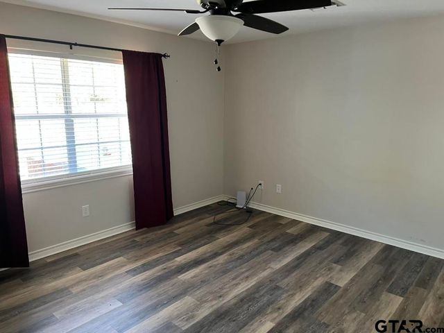 360 ACR 330, Palestine, TX 75803