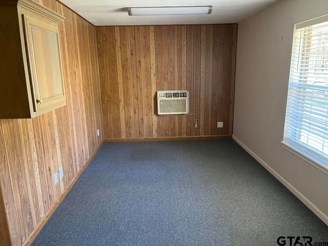 360 ACR 330, Palestine, TX 75803