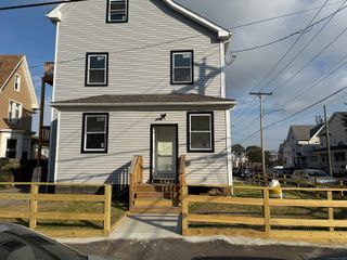 144 COTTAGE Street 3 FLOOR, Bridgeport, CT 06605