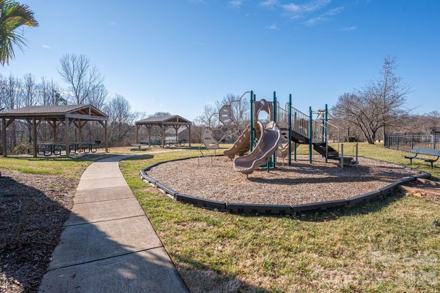 104 Barley Court, Mount Holly, NC 28120