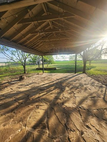 117 Howland Lane, Waxahachie, TX 75167