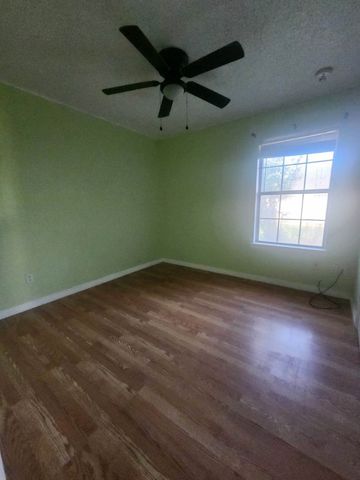 117 Howland Lane, Waxahachie, TX 75167