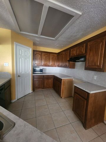 117 Howland Lane, Waxahachie, TX 75167