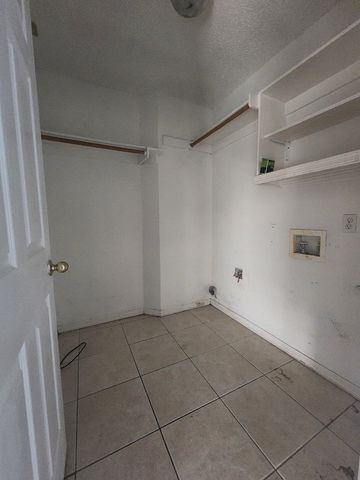 117 Howland Lane, Waxahachie, TX 75167