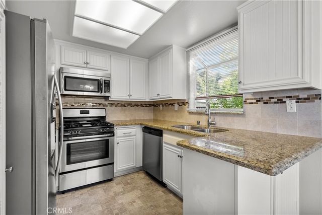 26964 Flo Lane 324, Canyon Country, CA 91351