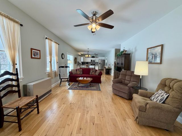 44 Sunrise Drive, St. Albans Town, VT 05478