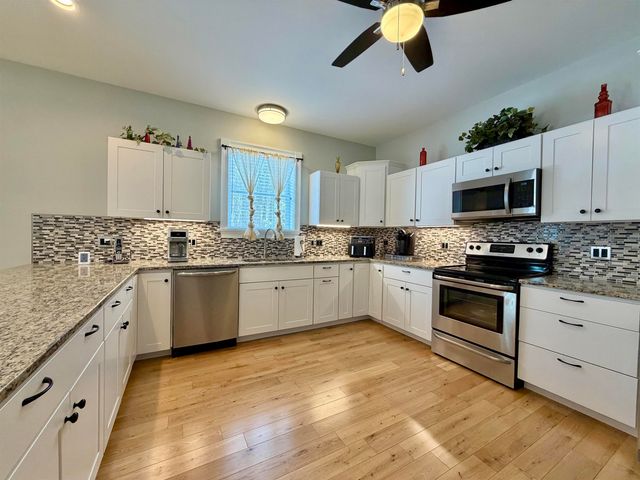 44 Sunrise Drive, St. Albans Town, VT 05478