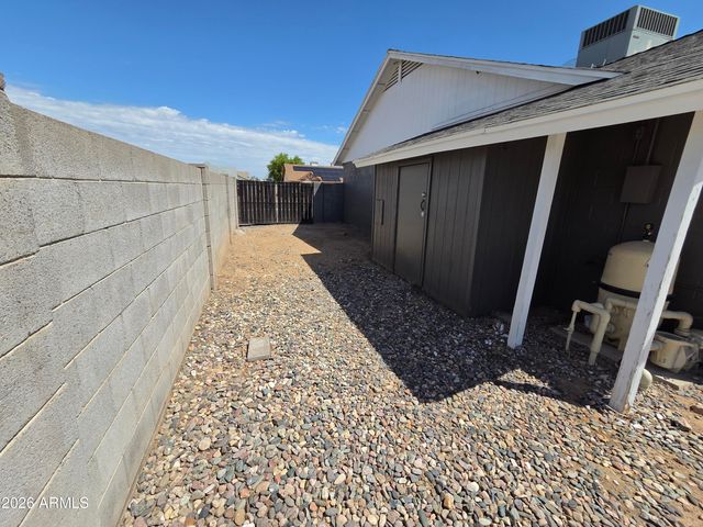 9033 W PURDUE Avenue, Peoria, AZ 85345