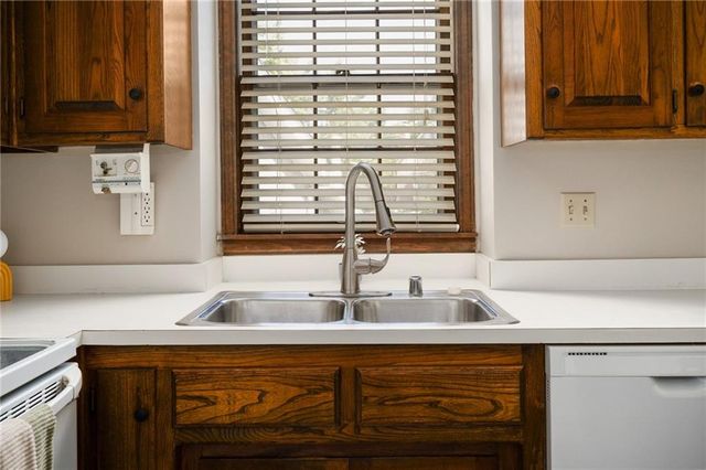 1507 Medinah Circle, Lawrence, KS 66047