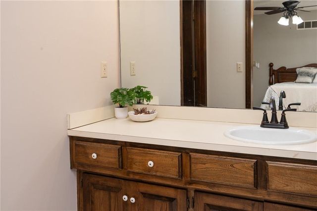 1507 Medinah Circle, Lawrence, KS 66047