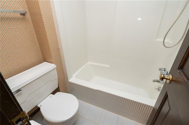 1507 Medinah Circle, Lawrence, KS 66047