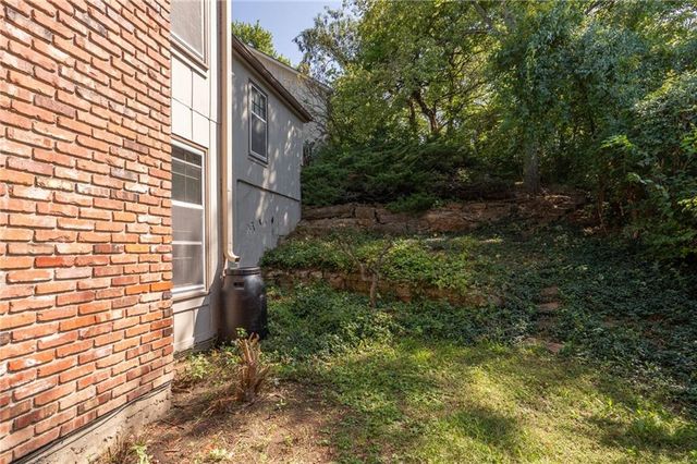 1507 Medinah Circle, Lawrence, KS 66047