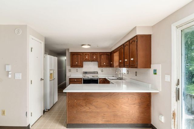 6609 Refugee Road SW, Etna, OH 43062