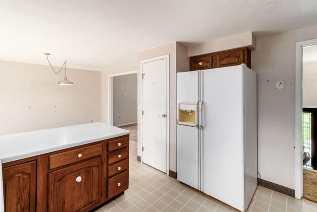 6609 Refugee Road SW, Etna, OH 43062