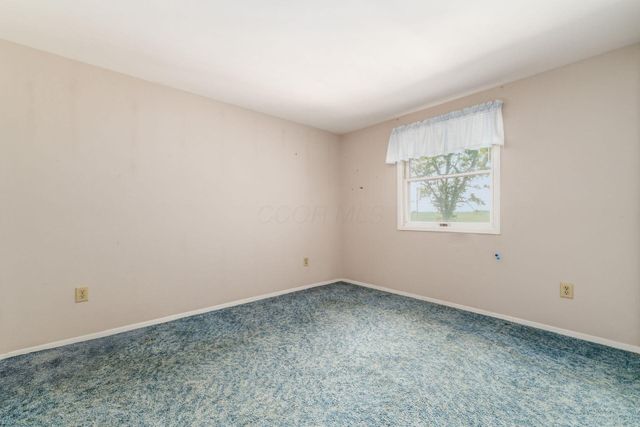 6609 Refugee Road SW, Etna, OH 43062