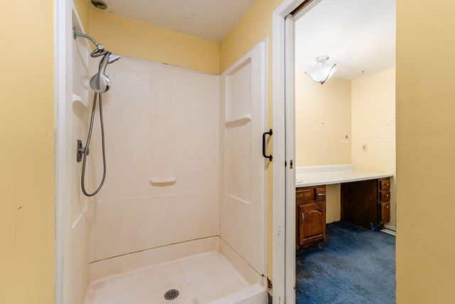 6609 Refugee Road SW, Etna, OH 43062