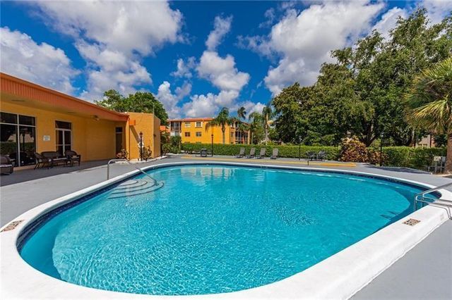 4324 NW 9TH Avenue 6-1B, Deerfield Beach, FL 33064