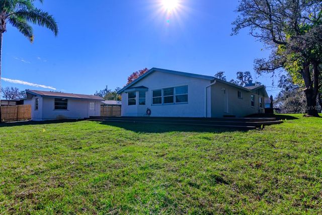 11416 PINE FOREST DRIVE, New Port Richey, FL 34654