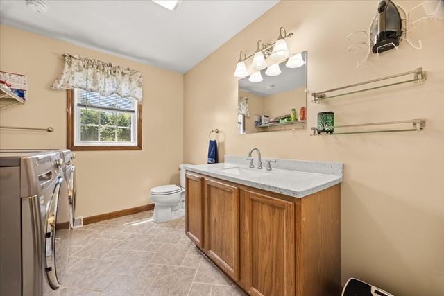 1805 Oak Grove Dr, Dighton, MA 02764