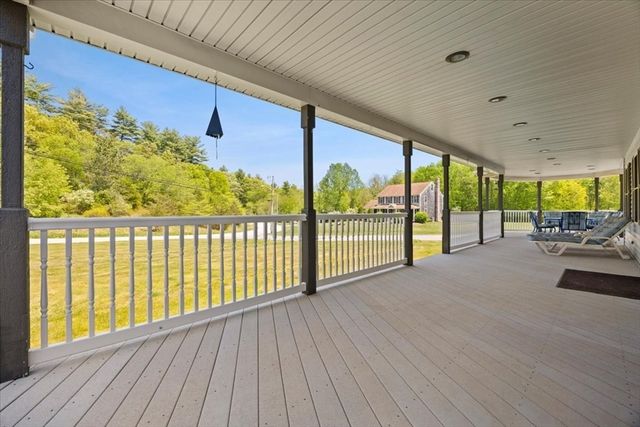 1805 Oak Grove Dr, Dighton, MA 02764