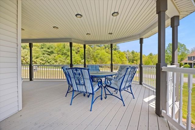 1805 Oak Grove Dr, Dighton, MA 02764