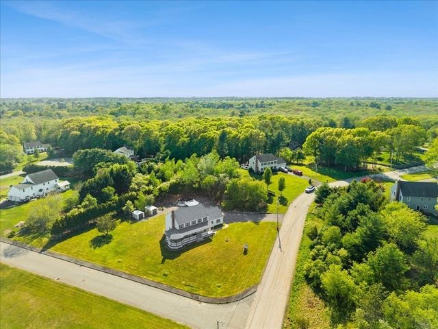 1805 Oak Grove Dr, Dighton, MA 02764