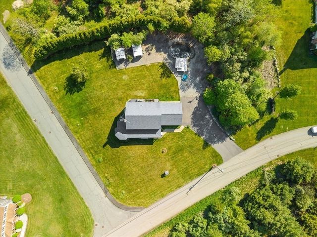 1805 Oak Grove Dr, Dighton, MA 02764