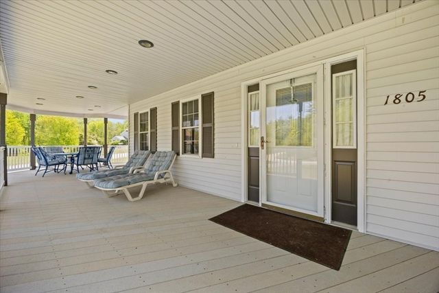 1805 Oak Grove Dr, Dighton, MA 02764