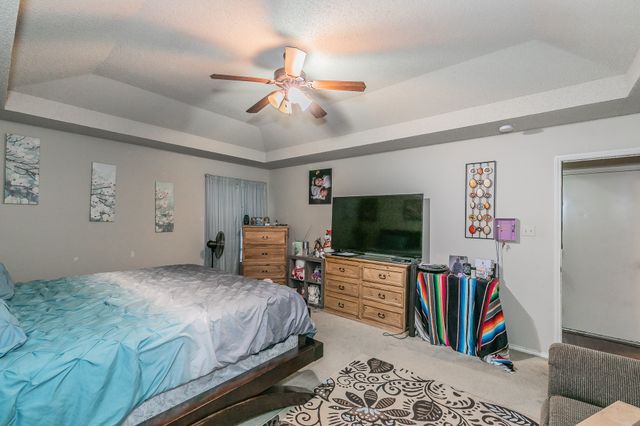 5515 Royal Meadow Lane, Arlington, TX 76017