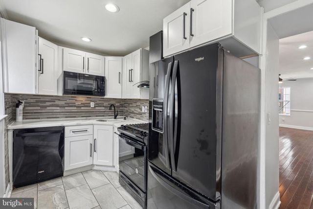 1450 N MARSTON ST, Philadelphia, PA 19121
