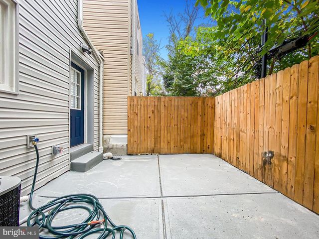 1450 N MARSTON ST, Philadelphia, PA 19121