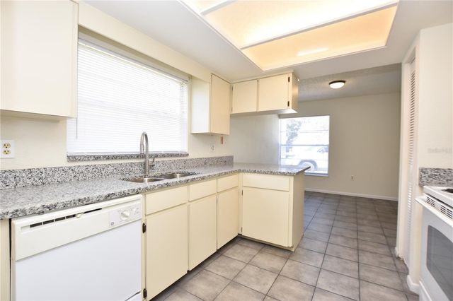 1804 CRYSTAL GROVE DRIVE, Lakeland, FL 33801