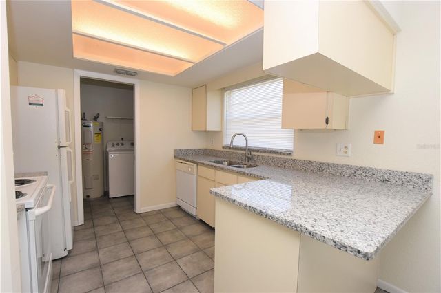 1804 CRYSTAL GROVE DRIVE, Lakeland, FL 33801