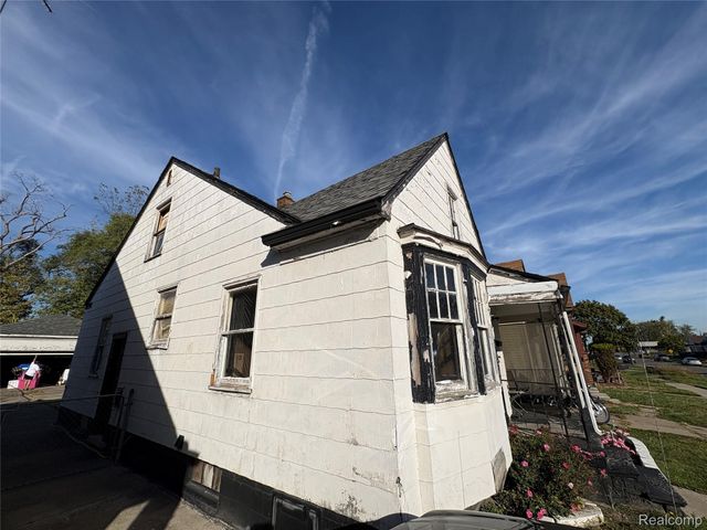 11339 Winthrop Street, Detroit, MI 48227