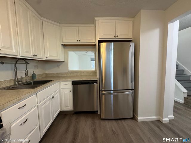 88 East Gate Lane 88, Hamden, CT 06514