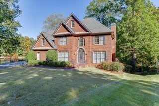 1450 Woodland Lake Drive, Snellville, GA 30078