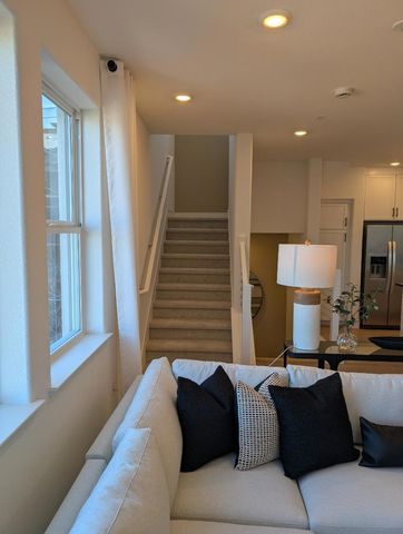 292 Dreamland Way 61-06 - Plan 2, Campbell, CA 95008