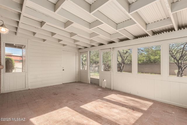 525 S Harvard Avenue, Tucson, AZ 85710