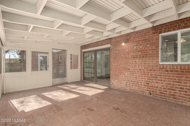 525 S Harvard Avenue, Tucson, AZ 85710