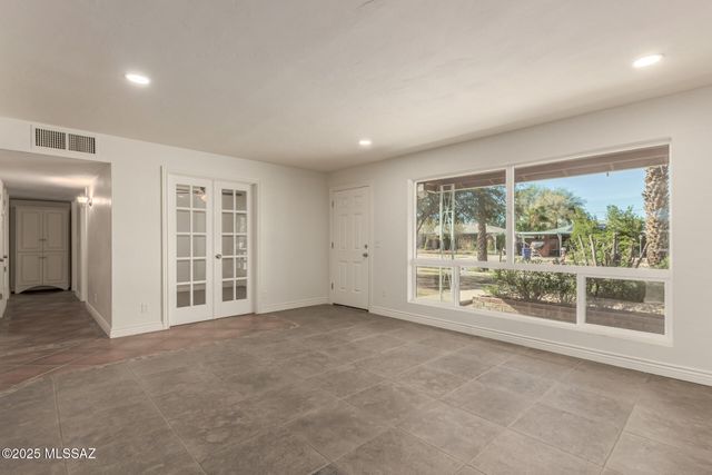 525 S Harvard Avenue, Tucson, AZ 85710